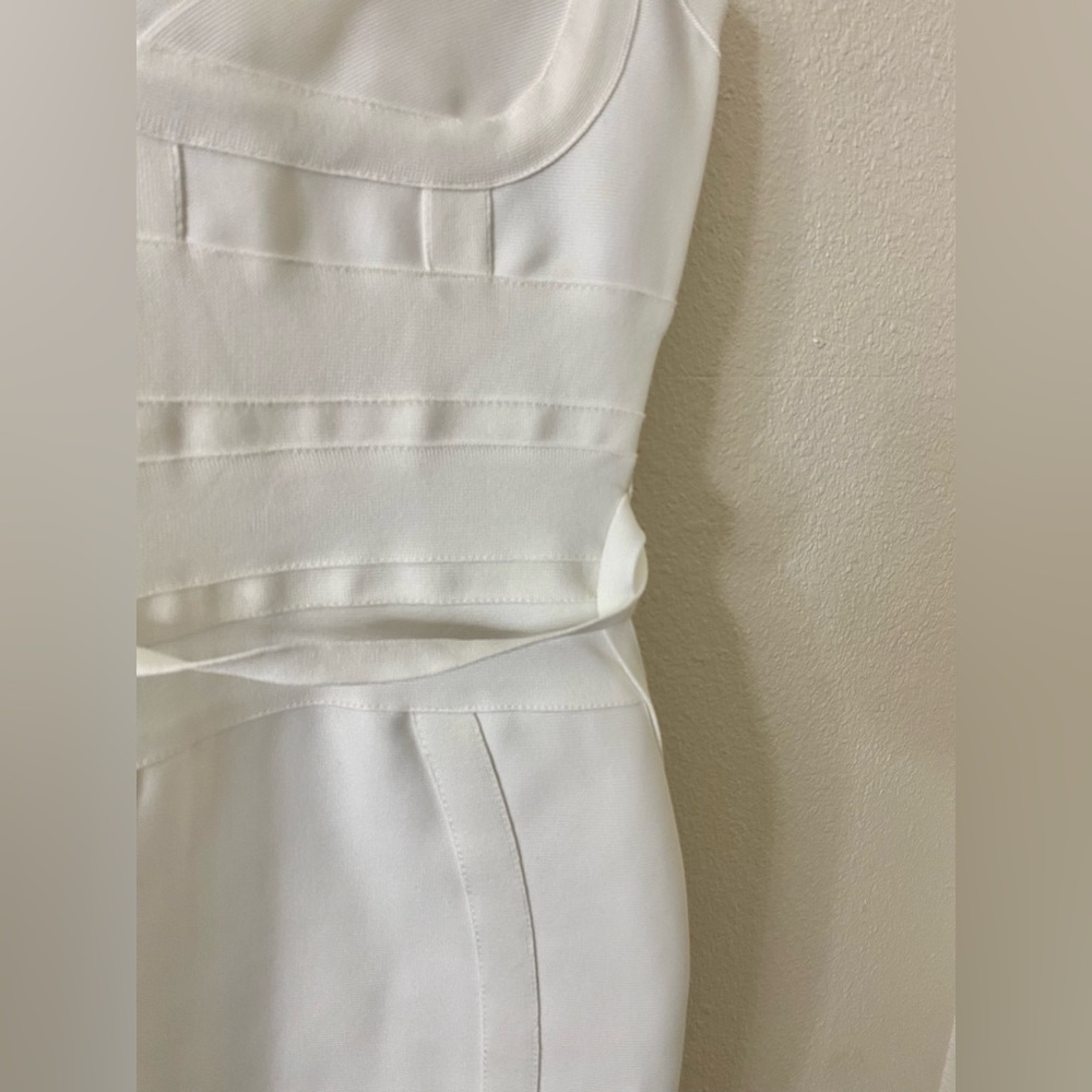 WHITE BANDAGE DRESS SIZE XS - Picture 4 of 5